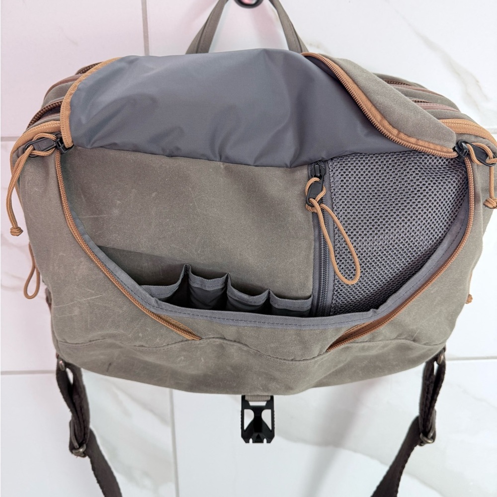 MYSTERY RANCH 3 in 1 Men's Brown Messenger Bag - Picture 5 of 10
